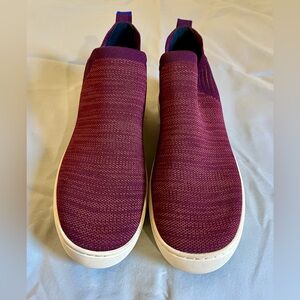 Rothy’s The Chelsea Boot Size 9 in Plum Melange